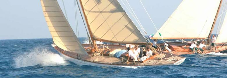 iSails classic yacht charter